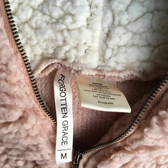 NWT Forgotten Grace Blush Pink Quarter Zip Sherpa Teddy Hoodie Size Medium - Picture 6 of 6